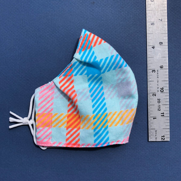 Small Pleated Mask in Candy Plaid