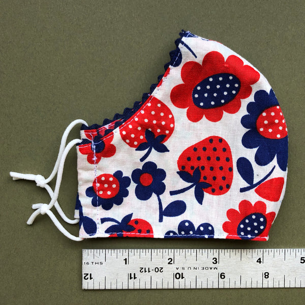 Small Mask in Strawberry Print with Ric Rac Trim